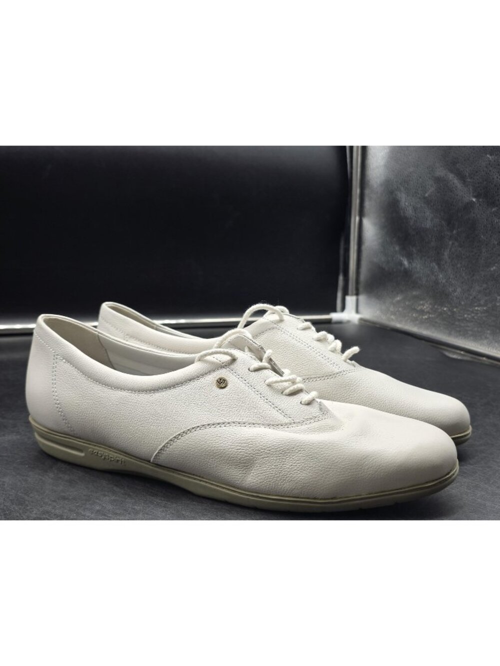 Easy Spirit Shoes Womens Size 10 White Motion Leather Walking Comfort Casual